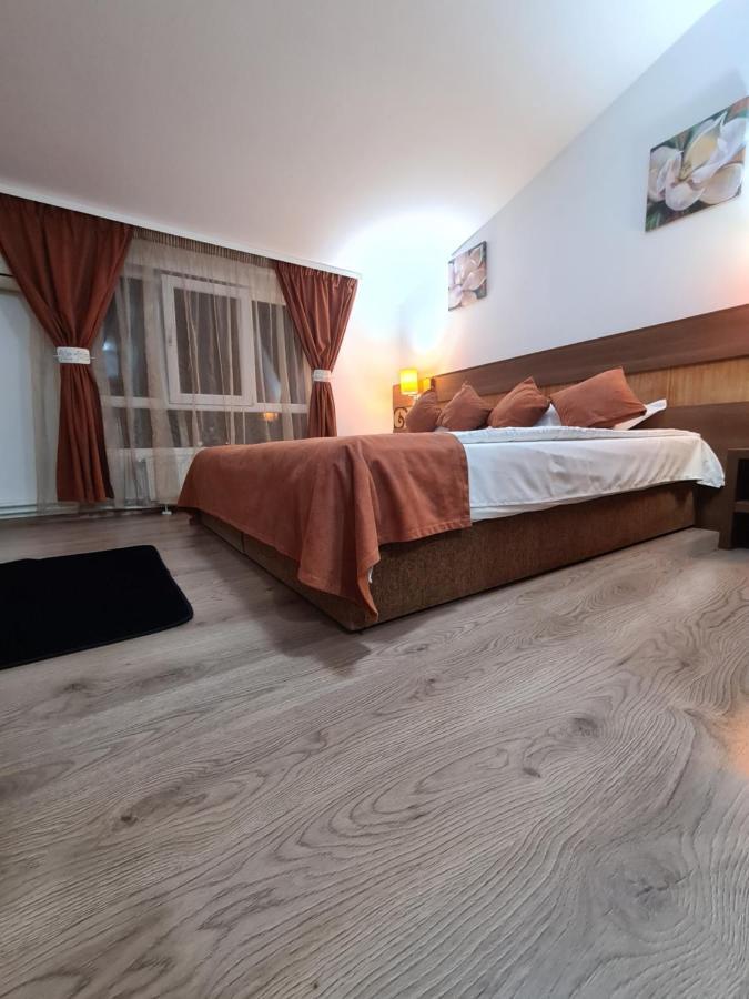 Bed and Breakfast Garsoniera Privata Бухарест Экстерьер фото