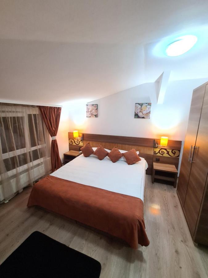 Bed and Breakfast Garsoniera Privata Бухарест Экстерьер фото